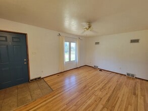 722 Newman Ave in Cedar Falls, IA - Building Photo - Building Photo