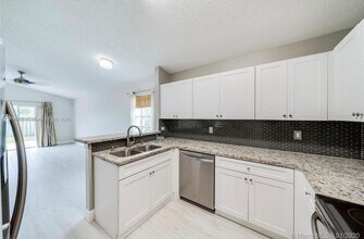 20421 SW 1st St in Pembroke Pines, FL - Building Photo - Building Photo