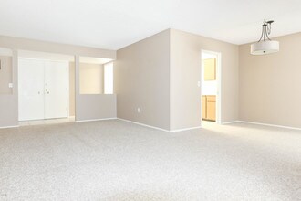 10943 W Tropicana Cir in Sun City, AZ - Building Photo - Building Photo