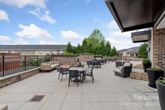 3630 N Davidson St, Unit 3308 in Charlotte, NC - Building Photo - Building Photo