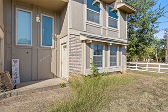 6925 Calendar Rd, Unit B in Arlington, TX - Building Photo - Building Photo