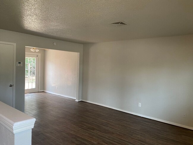 2408 N Reeves Ave in Oklahoma City, OK - Building Photo - Building Photo