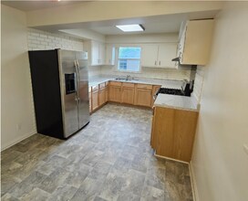 277 S Fulton Ave in Bradley, IL - Building Photo - Building Photo