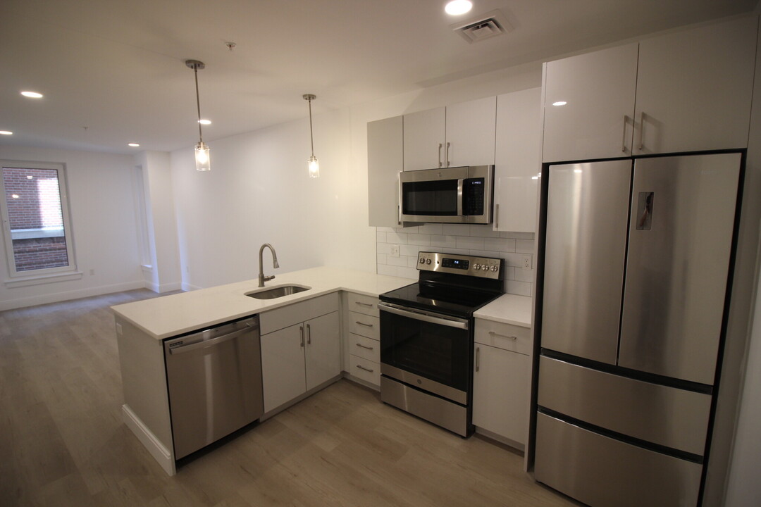 1 Newcomb St, Unit 202 in Boston, MA - Building Photo