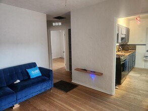 1217 Girard Blvd NE in Albuquerque, NM - Building Photo - Building Photo