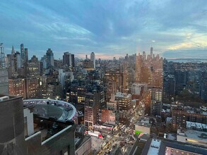 325 W 34th St., Unit ID1461704P in New York, NY - Foto de edificio - Building Photo