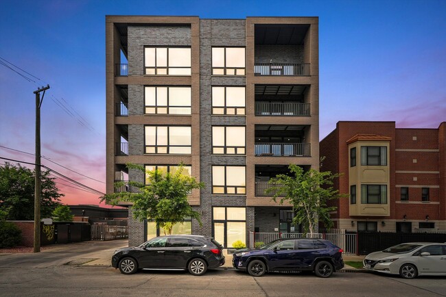2342 W Adams St in Chicago, IL - Building Photo - Building Photo