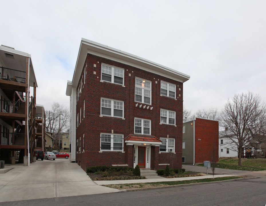 4040-4042 Locust St in Kansas City, MO - Building Photo