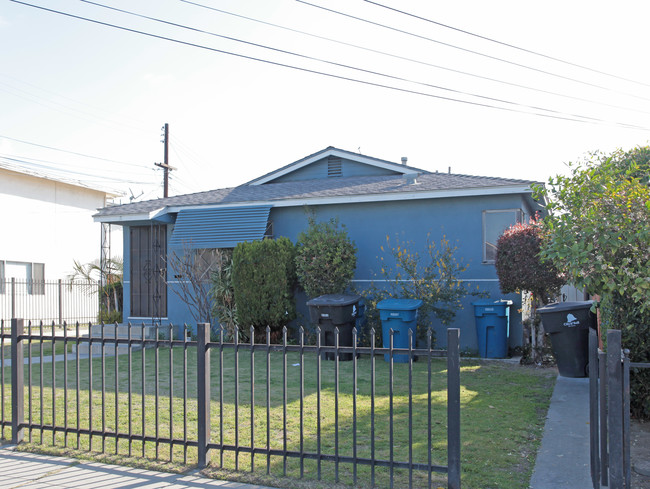 6636 Heliotrope Ave in Bell, CA - Foto de edificio - Building Photo