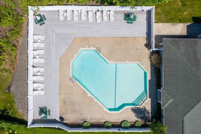 80 Mill St, Unit 100 in Woonsocket, RI - Building Photo - Building Photo