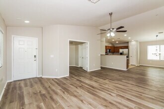 7046 S Copper Bloom Ave in Tucson, AZ - Building Photo - Building Photo