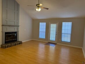 408 Sunshine Way in Warner Robins, GA - Building Photo - Building Photo