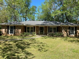 105 Kimberly Dr in Auburn, AL - Building Photo