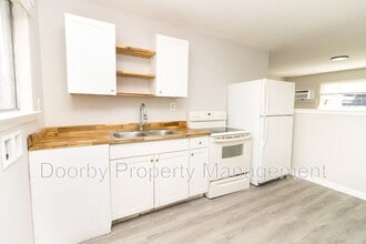 45 Scruggs St, Unit Unit C in Chattanooga, TN - Foto de edificio - Building Photo