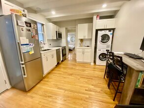 15 Bond St, Unit 1 in Boston, MA - Building Photo - Building Photo