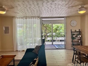 2355 Ala Wai Blvd in Honolulu, HI - Building Photo - Building Photo