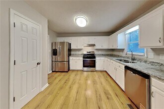 291 Abbington Way in Douglasville, GA - Building Photo - Building Photo