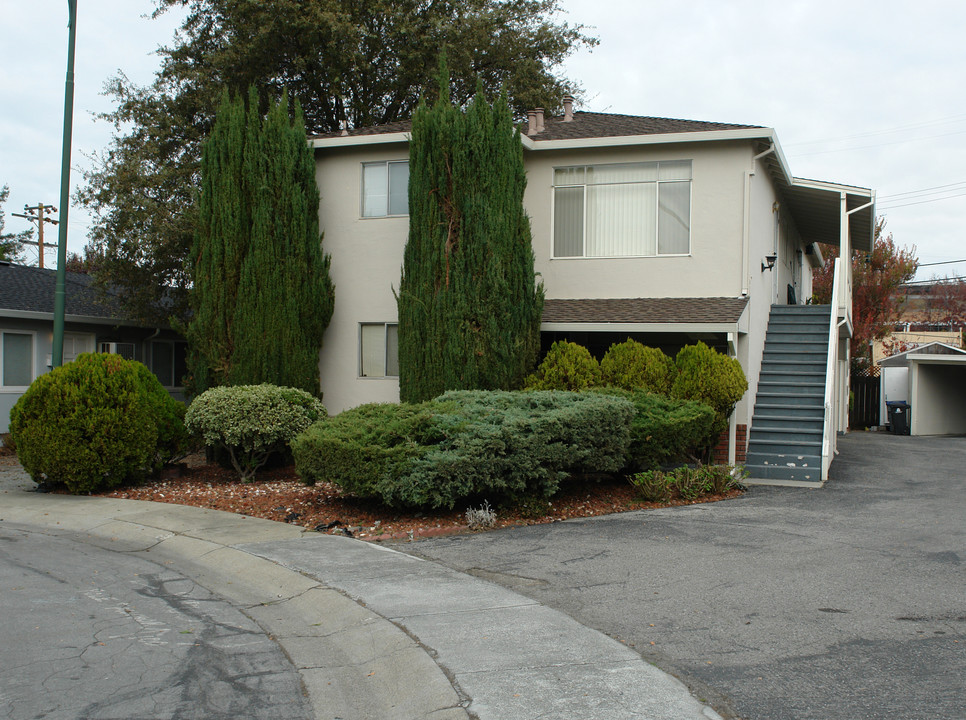 848 Park Dr in Mountain View, CA - Building Photo