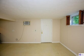 5918 S Wilson Rd in Elizabethtown, KY - Building Photo - Building Photo