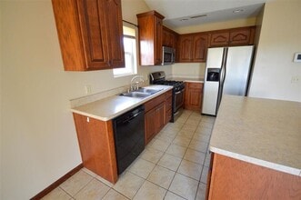 2601 Harrier Dr in Junction City, KS - Building Photo - Building Photo