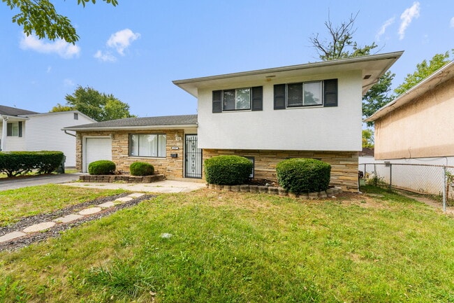 property at 1587 Brentnell Ave