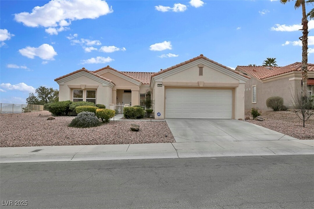 10621 Heritage Hills Dr in Las Vegas, NV - Building Photo