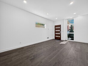 809 NW 52nd St in Seattle, WA - Building Photo - Building Photo