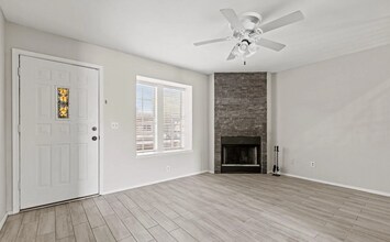 7977 W Wacker Rd in Peoria, AZ - Building Photo - Building Photo