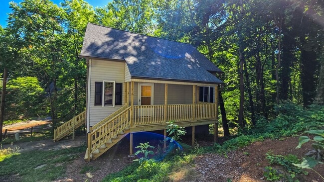 property at 3133 Russell Way Ln