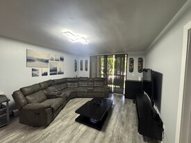 8400 SW 133rd Avenue Rd, Unit #209 in Miami, FL - Building Photo