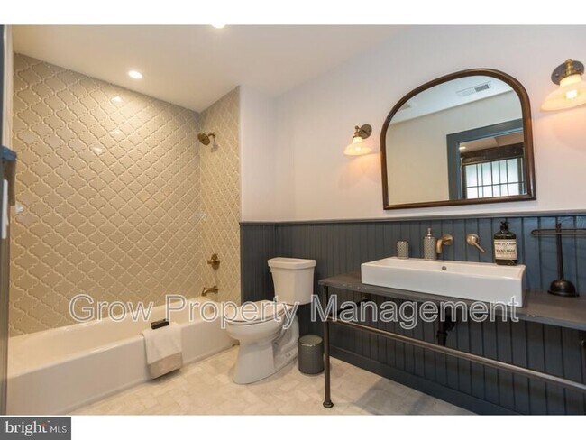 2128 E Firth St in Philadelphia, PA - Building Photo - Building Photo