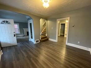 866 S Hawkins Ave in Akron, OH - Building Photo - Building Photo