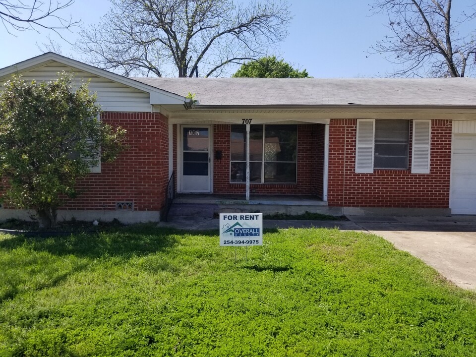 707 Alexander St in Killeen, TX - Building Photo