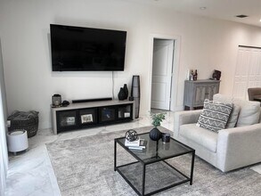 2616 Florida St in West Palm Beach, FL - Foto de edificio - Building Photo