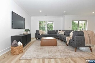 120 Collignon Way, Unit 120 in River Vale, NJ - Building Photo - Building Photo