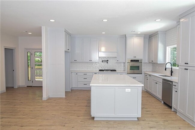 property at 13734 Canal St