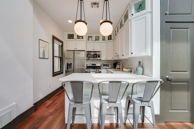 245 Ogden Ave. in Jersey City, NJ - Building Photo - Building Photo