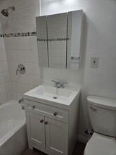 1247 Clavel Ave in Ventura, CA - Foto de edificio - Building Photo