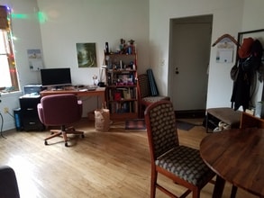 340 Ellis Ave in Iowa City, IA - Building Photo - Building Photo