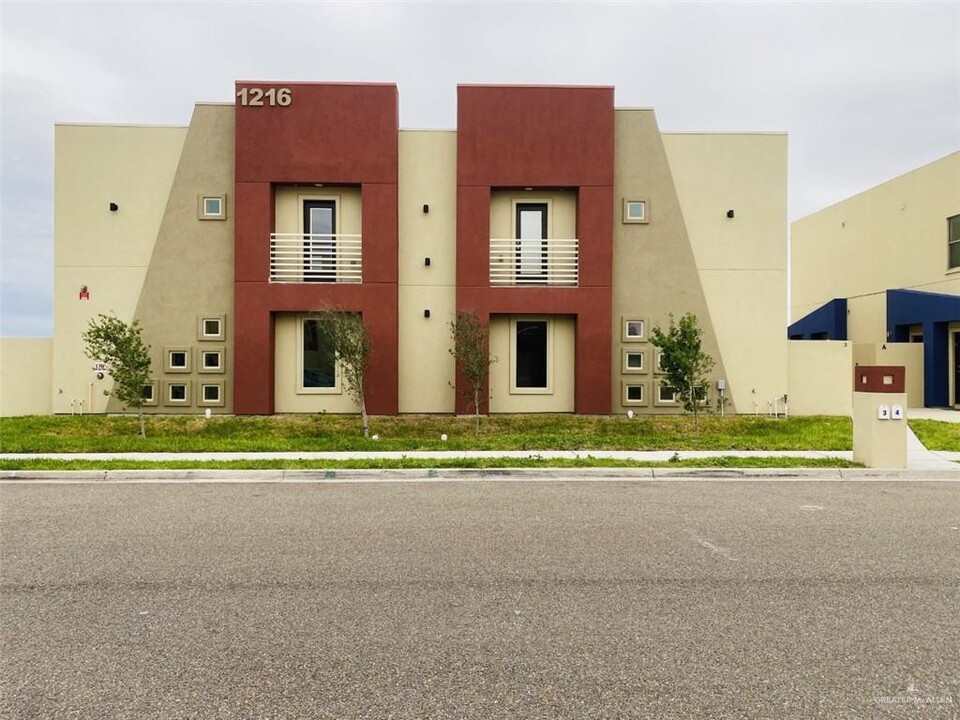 1216 E Camellia Ave-Unit -#1 in McAllen, TX - Building Photo