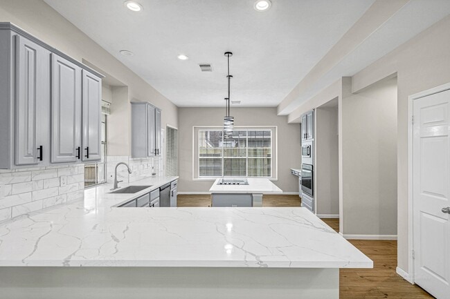 property at 8827 Lawncliff Ln