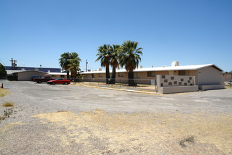 5040 E Bellevue St in Tucson, AZ - Foto de edificio - Building Photo