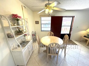 88 Boundary Blvd in Rotonda West, FL - Foto de edificio - Building Photo