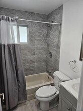 2551 NE 7th Ter in Pompano Beach, FL - Building Photo - Building Photo
