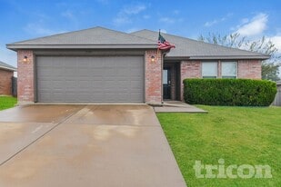 2505 Buffalo Run in Burleson, TX - Building Photo