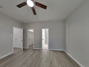 21214 Peachvine Ln in Tomball, TX - Building Photo - Building Photo