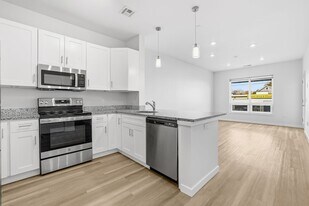 71 Connecticut Ave, Unit 209 in Norwalk, CT - Building Photo