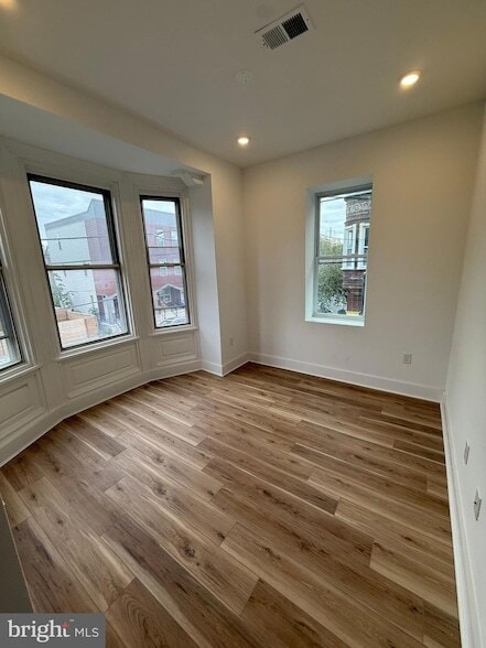 1543 N 33rd St in Philadelphia, PA - Foto de edificio - Building Photo