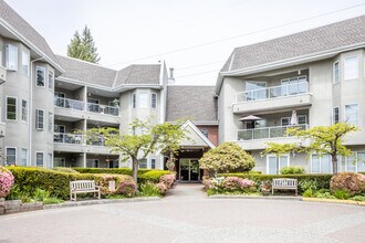 Kirkstone Gardens in North Vancouver, BC - Building Photo - Building Photo