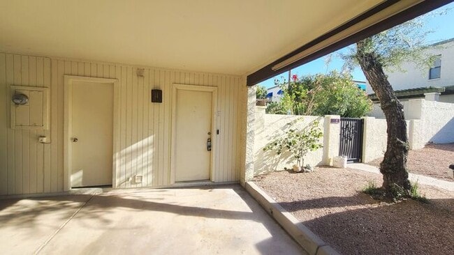 8645 S 51st St in Phoenix, AZ - Building Photo - Building Photo